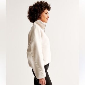 Abercrombie & Fitch Cream Fleece Pullover
